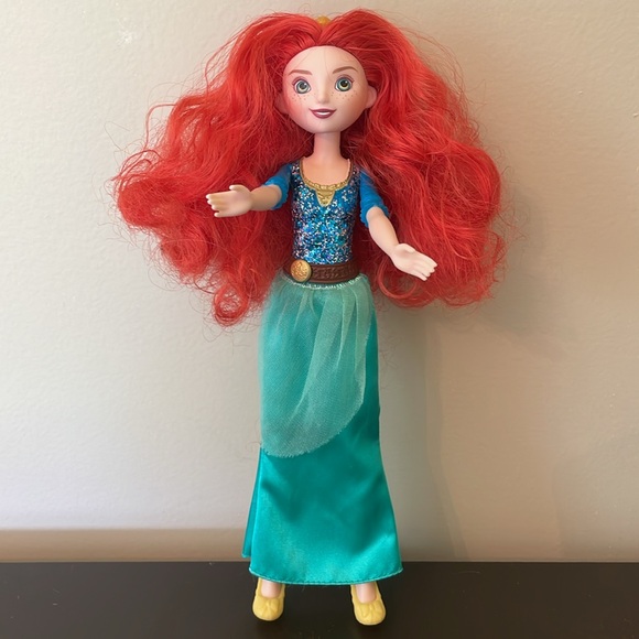 💙Disney Princess Merida Brave 2012 & 2018 - Picture 7 of 8
